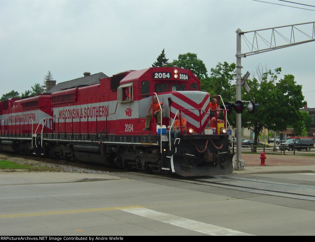 WSOR 2054 crossing Main Street